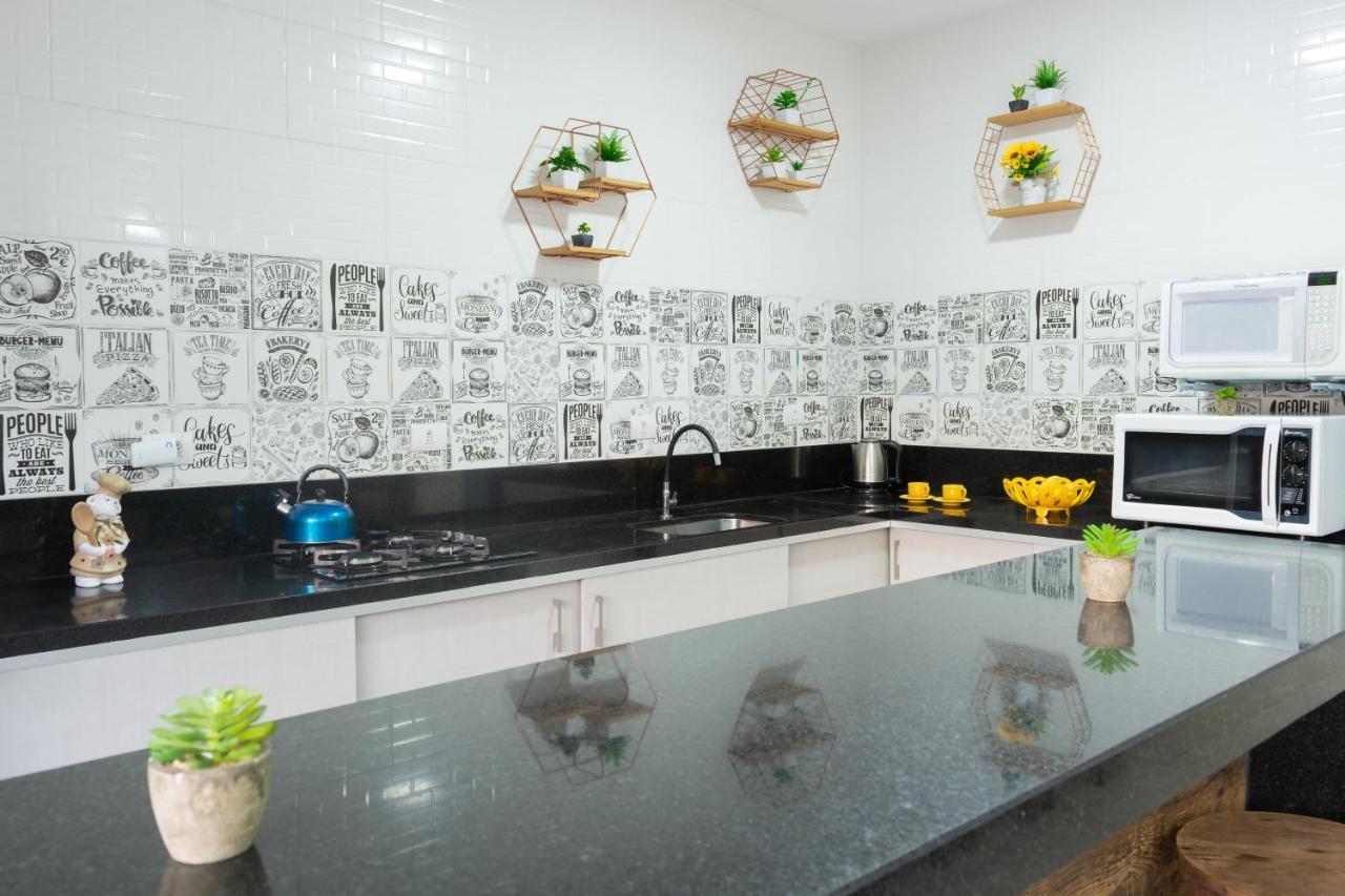 Unidade Curacao Super Localizada E Perto Do Mar Villa กัวราตูบา ภายนอก รูปภาพ